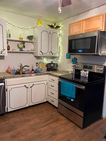 736 SW 46th St, Lawton, OK 73505