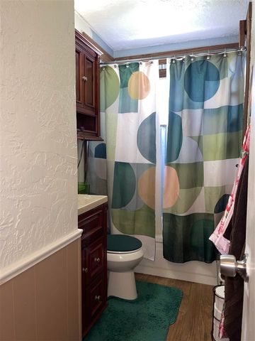 736 SW 46th St, Lawton, OK 73505