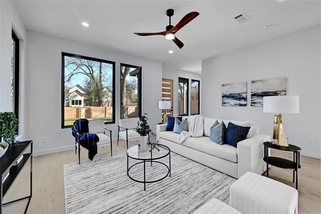 903 Redd ST 1, Austin, TX 78745