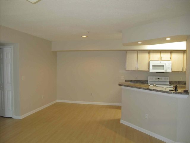 738 CREST PINES DRIVE 721, Orlando, FL 32828