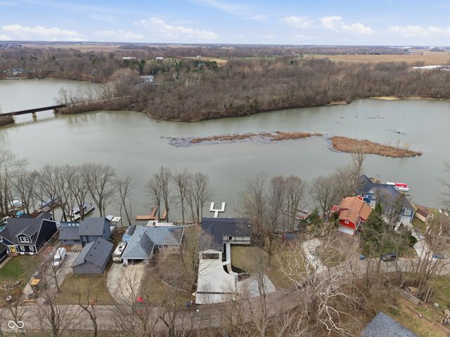 120 Bayshore Drive, Cicero, IN 46034