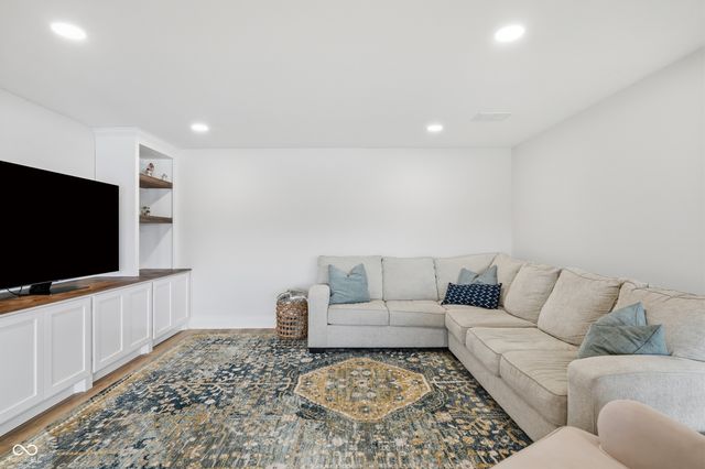 120 Bayshore Drive, Cicero, IN 46034