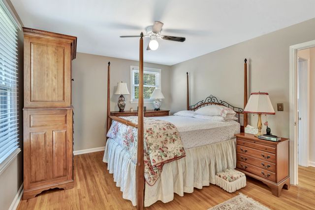 1008 Allen Rd, Ashland City, TN 37015