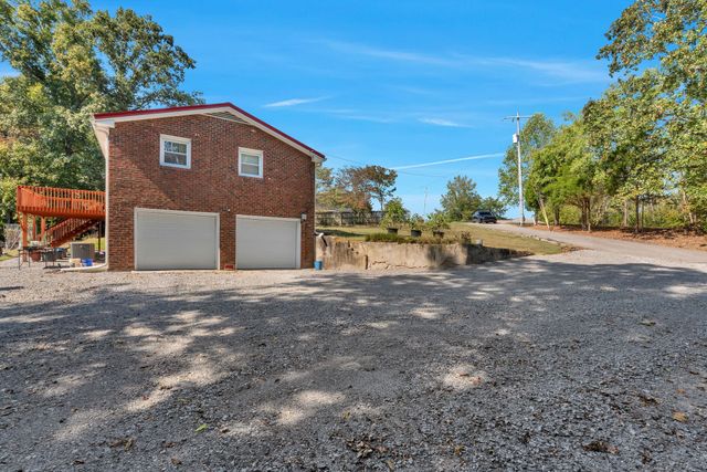 1008 Allen Rd, Ashland City, TN 37015