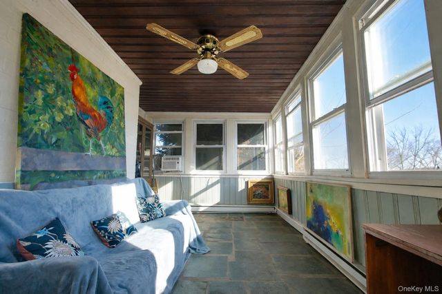 10 Farview Avenue, Bayville, NY 11709