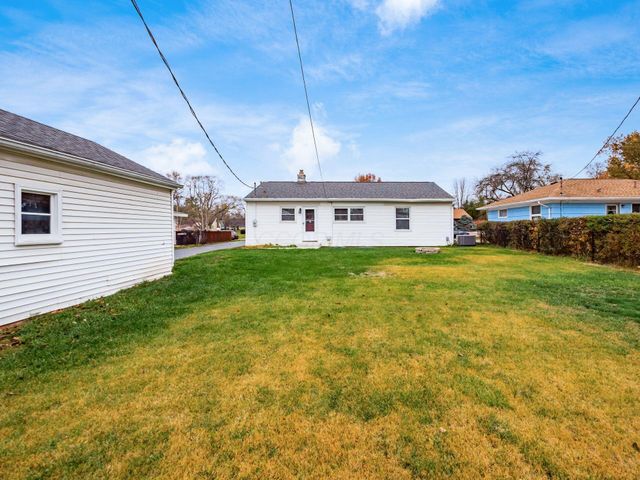 2475 Swansea Road, Upper Arlington, OH 43221