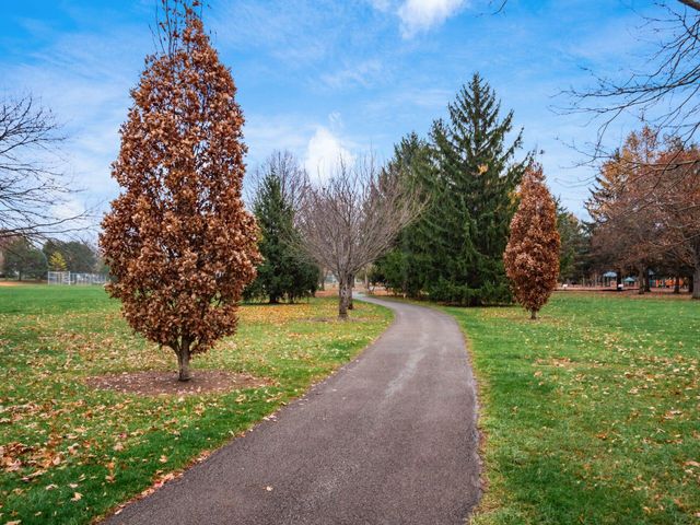 2475 Swansea Road, Upper Arlington, OH 43221