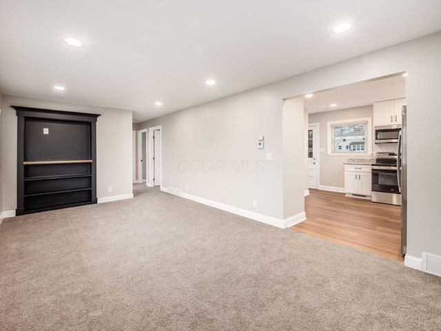 2475 Swansea Road, Upper Arlington, OH 43221