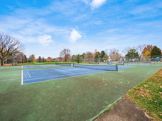 2475 Swansea Road, Upper Arlington, OH 43221