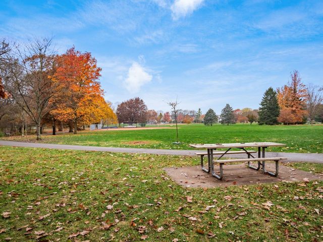 2475 Swansea Road, Upper Arlington, OH 43221