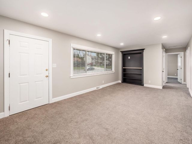 2475 Swansea Road, Upper Arlington, OH 43221