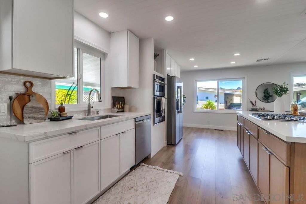 3438 Don Alberto, Carlsbad, CA 92010