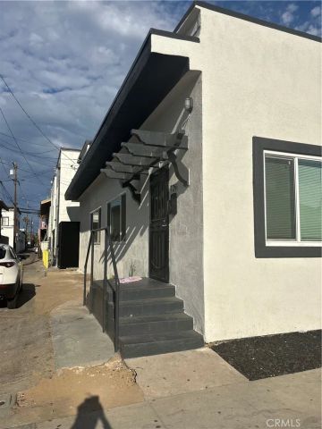 730 Atlantic Avenue, Long Beach, CA 90813