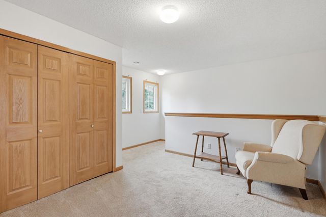3176 Juniper Lane E, Woodbury, MN 55125