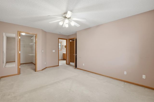 3176 Juniper Lane E, Woodbury, MN 55125