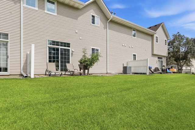 3176 Juniper Lane E, Woodbury, MN 55125