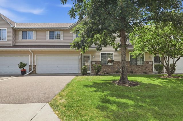 3176 Juniper Lane E, Woodbury, MN 55125