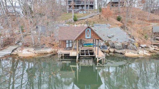 775 Long Island DR, Moneta, VA 24121