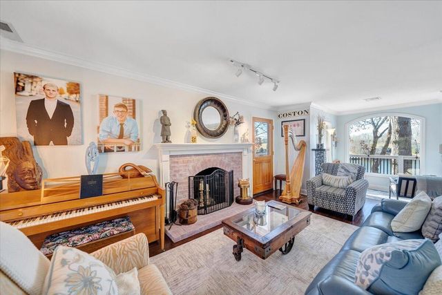 775 Long Island DR, Moneta, VA 24121