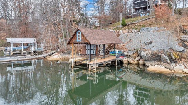 775 Long Island DR, Moneta, VA 24121