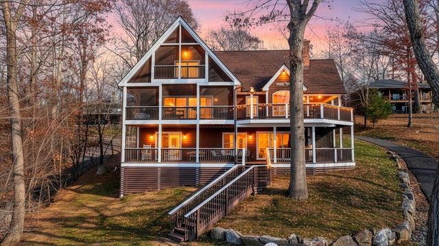 775 Long Island DR, Moneta, VA 24121