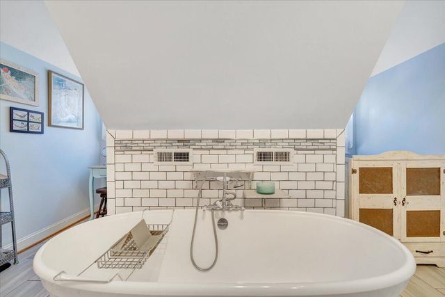 775 Long Island DR, Moneta, VA 24121