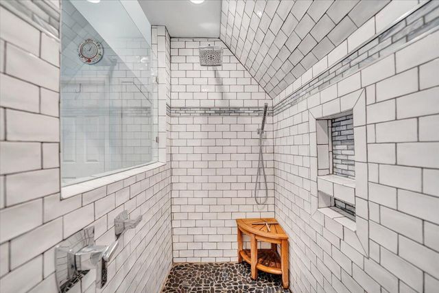 775 Long Island DR, Moneta, VA 24121