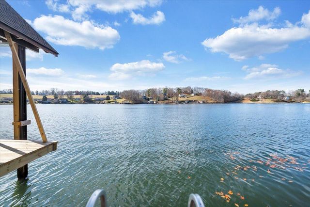 775 Long Island DR, Moneta, VA 24121