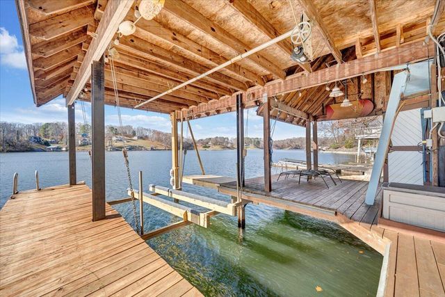 775 Long Island DR, Moneta, VA 24121