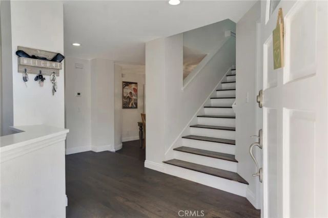 5009 Blackpool Avenue, Oak Park, CA 91377