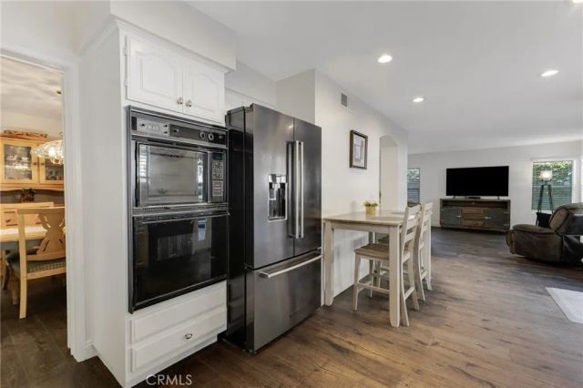 5009 Blackpool Avenue, Oak Park, CA 91377