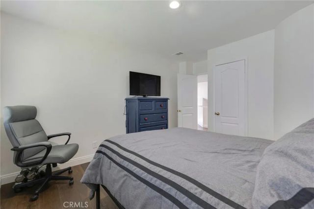 5009 Blackpool Avenue, Oak Park, CA 91377