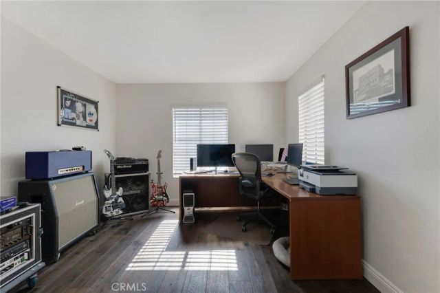 5009 Blackpool Avenue, Oak Park, CA 91377