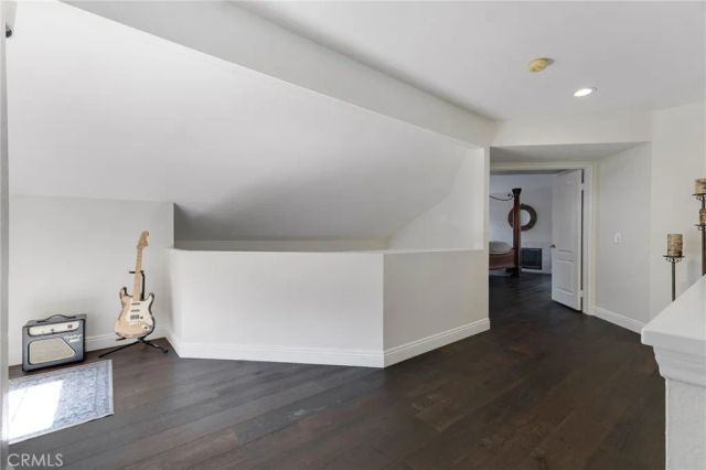 5009 Blackpool Avenue, Oak Park, CA 91377