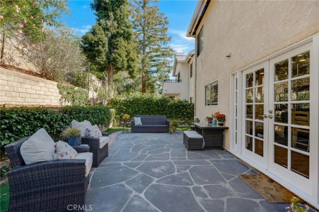 5009 Blackpool Avenue, Oak Park, CA 91377