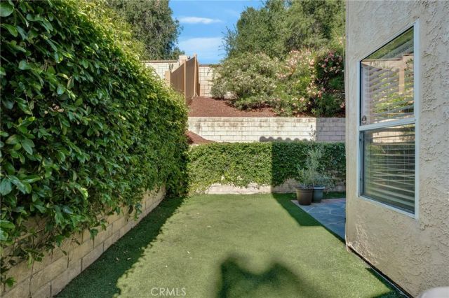 5009 Blackpool Avenue, Oak Park, CA 91377