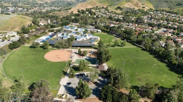 5009 Blackpool Avenue, Oak Park, CA 91377