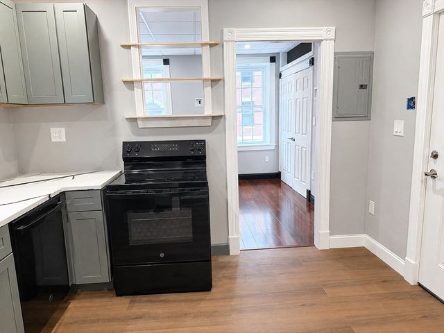 63 Frankfort 1, Boston, MA 02128