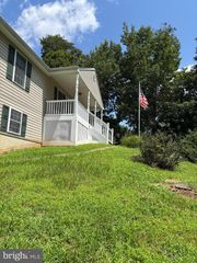 100 QUARRY RD, Stafford, VA 22554