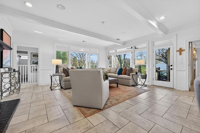 9600 EDNAM CV, Germantown, TN 38139