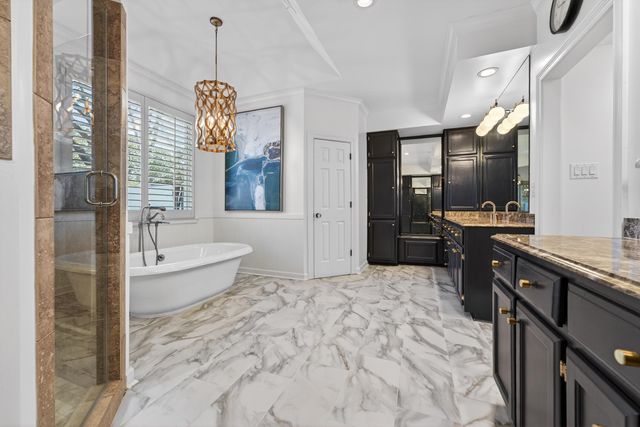 9600 EDNAM CV, Germantown, TN 38139