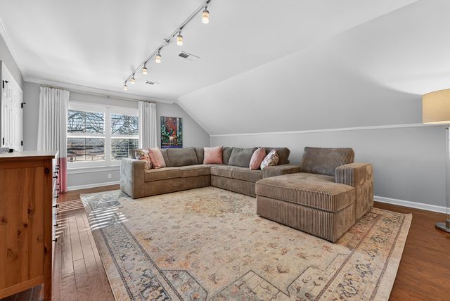 9600 EDNAM CV, Germantown, TN 38139