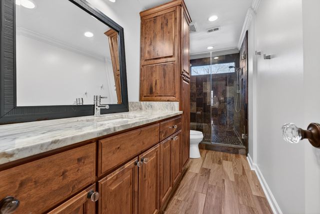 9600 EDNAM CV, Germantown, TN 38139