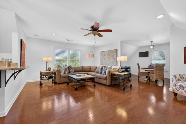 9600 EDNAM CV, Germantown, TN 38139