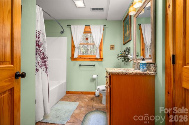 418 Owls Ridge Drive, Bostic, NC 28018