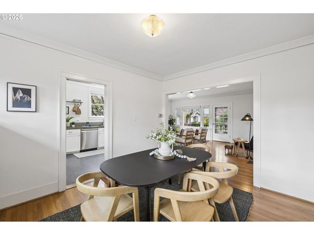 1426 Se HARRISON St, Portland, OR 97214