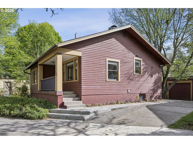 1426 Se HARRISON St, Portland, OR 97214