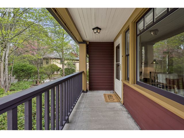 1426 Se HARRISON St, Portland, OR 97214