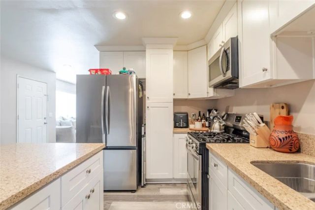 44415 Watford Avenue, Lancaster, CA 93535