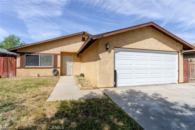 44415 Watford Avenue, Lancaster, CA 93535